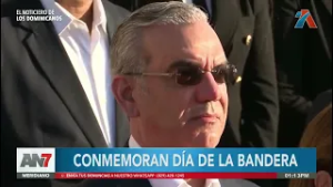 Abinader encabeza homenaje a la Bandera en el Palacio Nacional en el Mes de la Patria