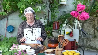 🍄 Šampinjoni, sarma od listova lipe i pohovani bagrem – proljetni specijaliteti iz Bakine kuhinje 🌿