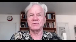 Professor James Naylon Green is the guest on this week's episode of Encontro Marcado.