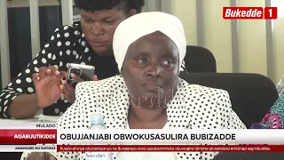 Agabuutikidde Ababaka ku kakiiko k'ebyobulamu  kakunyizza abakulira eddwaliro lye Mulago  .