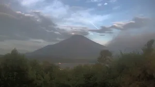 山中湖ライブカメラ タイムラプス映像（2026年7月27日） 提供：UTYテレビ山梨