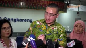 E-LITE - ANGGOTA DPRD DKI JAKARTA TEMUKAN ANTRIAN DI RSUD CENGKARENG