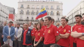 Puerta del Sol hosts event in support of Venezuela following the tragedy