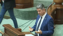 Parlamentul României: Registrul Comerțului va asigura accesul instituțiilor la datele firmelor