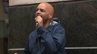 Chicago street performer finds success after robbery: 'A bad thing turned into a good thing'