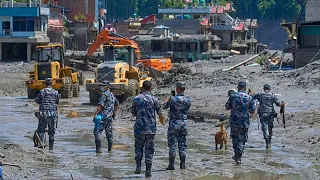 "Ein riesiger Friedhof": 472 Tote und mehr als 1.000 Vermisste nach Schlammlawine in Nepal