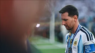 Messi and Argentina team leave stadium after loss to Spain
