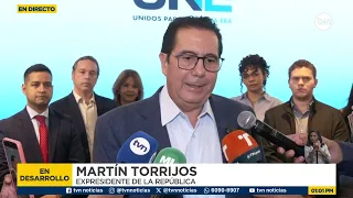 Martín Torrijos submitted the proposal for the formation of the UNE party to the Electoral Tribunal