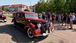 Historická vozidla vyrazila na pouť po Moravě