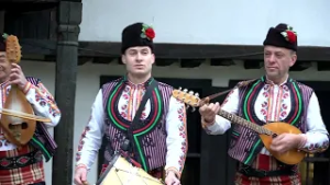 Добруджанска тройка   Топчийска ръка