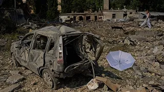 Kyiv residents adapt to life under Russian bombardment