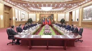 شي جين بينغ يلتقي الرئيس السلوفاكي