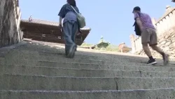 The "stone staircase owner rights" to have your name engraved on the approach to Kotohira Shrine ...