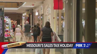 Shoppers pack stores for Missouri's tax-free weekend