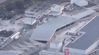 Giappone, il centro commerciale di Kumamoto distrutto dal terremoto 7,1: clienti intrappolati