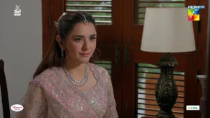 Kitni Manhoos Dhulan Lag Rahi Ho... Dekh Zara Pyar Se - HUM TV