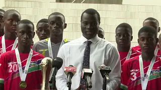 PRESIDENT BARROW PRESENTS TWO MILLION DALASI TO VICTORIOUS U17 TEAM