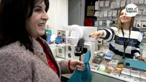 Ramesh Ramchand Khubani y María Oseda disfrutan del 2º Rally de Compras de la Cámara de Comercio