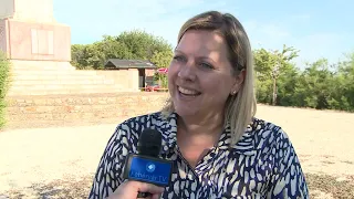 ÁLMODOZÁS AZ EMLÉKPARKBAN