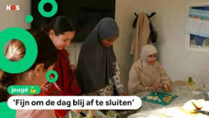 Kinderen organiseren iftar voor ouderen: 'Gezellig om samen te eten'