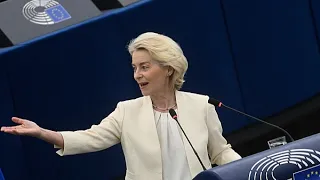 Von der Leyen proposes opening EU doors to Canada as first associate member