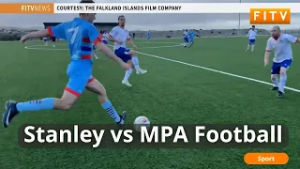 Футбольная команда Фолклендских островов потерпела поражение с минимальным отрывом от команды Мау...