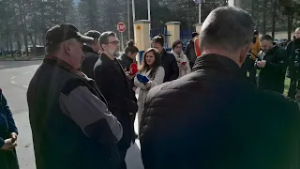 Radnici TRZ Hadžići traže neisplaćene plaće: Na posao dolazimo iz inata! Ovdje smo proveli živote!