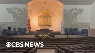 Congregation returns to Michigan synagogue for first time since terror attack