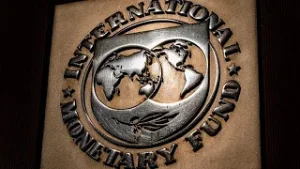 Zimbabwe agrees to staff-monitored programme with the IMF
