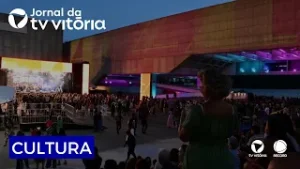 Praça do cais das artes é aberta ao público