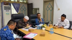 HABIB ZAKARIA BAHASYIM BAHAS SEKOLAH RAKYAT DAN DTSEN BERSAMA DINAS SOSIAL