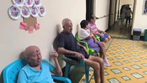 Abuelos en Neiva reciben la ceniza y dan inicio a la Cuaresma