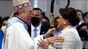 A juicio del Cardenal Rodríguez, Presidenta Xiomara también está ilegal