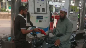 মোটরসাইকেল দিনে ২ লিটার ও ব্যক্তিগত গাড়ির ক্ষেত্রে নেওয়া যাবে ১০ লিটার তেল | Asian Television