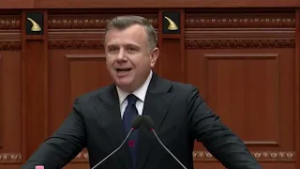 Debate në seancën parlamentare për nismën e PS-së dhe imunitetin e Ballukut