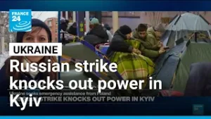 Russian strike knocks out power in Kyiv • FRANCE 24 English