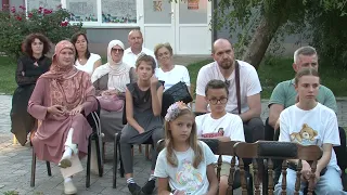 promocija knjige „Da ne čuju zidovi“ i predstava „Rezervat normalnosti“