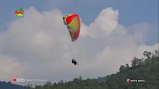 TANDEM PARAGLIDING, HIGHLY SOUGHT AFTER BY OUT-OF-TOWN TOURISTS