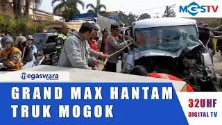 TRAFFIC ACCIDENT INVOLVING WING BOX TRUCK AND GRAND MAX IN CARINGIN BOGOR