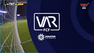 Bucaramanga’s goalkeeper saves a penalty from ‘Titi’ Rodríguez to keep a clean sheet against Cali.