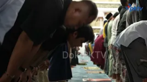 Ribuan Jamaah Padati Tarawih Perdana DI Masjid Negara IKN