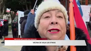 Families from the Villa Las Etnias encampment protest in Punta Arenas following eviction notice