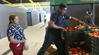 Trade at the new Usulután wholesale market