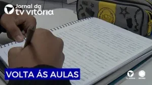 Papelarias lotadas na volta às aulas