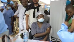 Frontline workers in DRC receive Ervebo vaccine amid growing Ebola outbreak