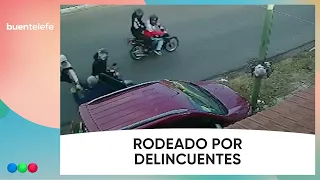 THEY SURROUNDED HIM TO ROB HIM AND HE SCARED OFF THE CRIMINALS WITH HIS WEAPON #BuenTelefe