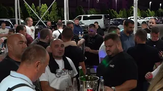 PERO I MILAN - MED I MLIJEKO