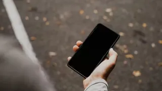 Customer reports cell phone theft and being charged a debt for a device they don't own