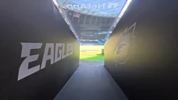 Eagles' home away from home: How London stadium becomes NFL-ready