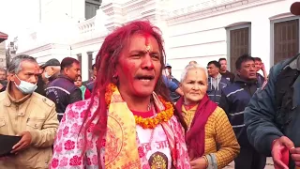 बसन्तपुरमा चीर ठड्याइएसँगै होलीपर्व विधिवत रुपमा शुरु